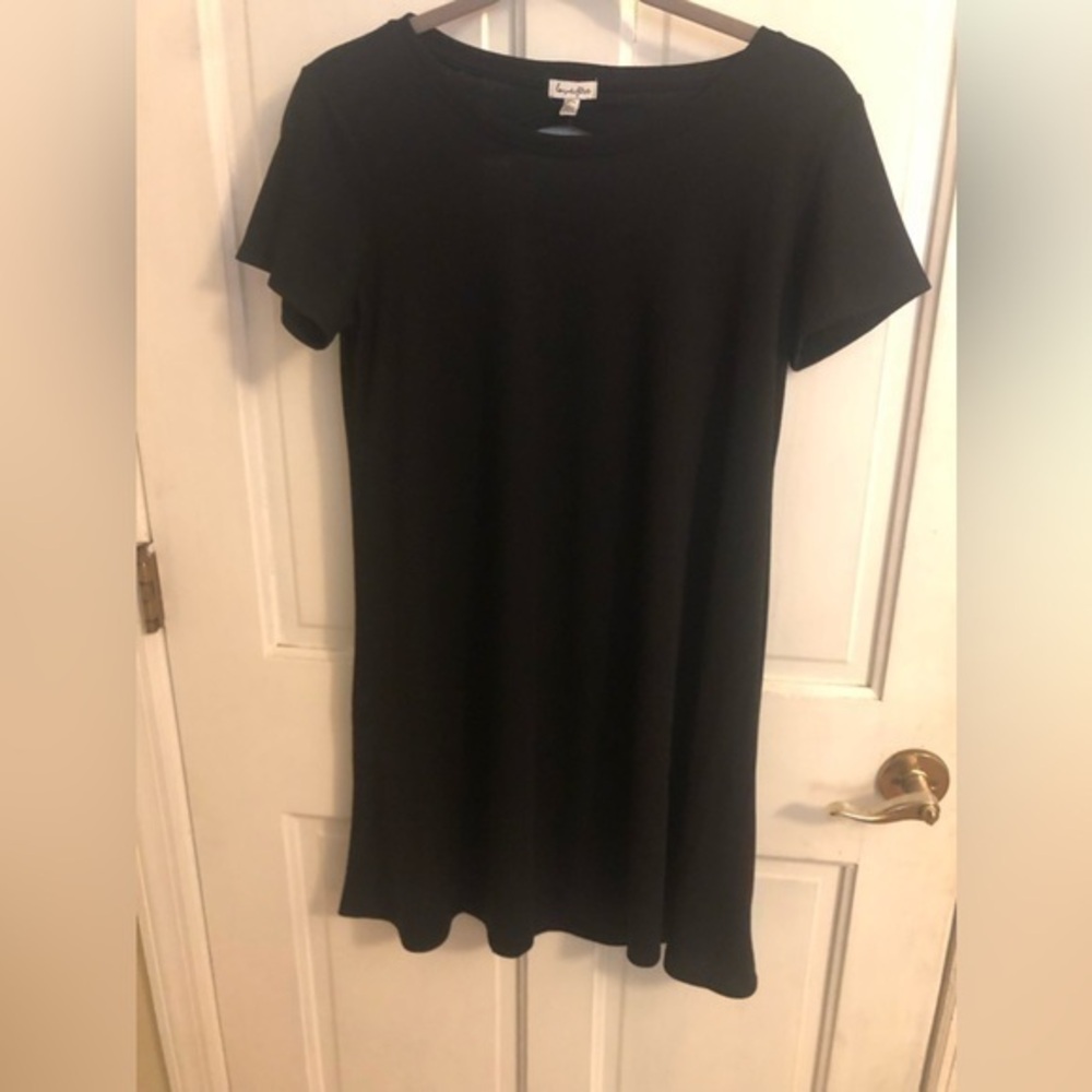 NWT Love, Fire Black Short Sleeve Tee Shirt Dress